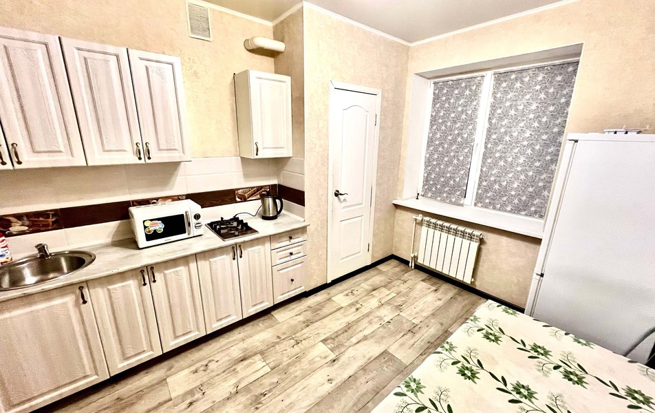 «AstHome» \/ «АстХоум на Космонавтов 18к4» апартаменты 3*