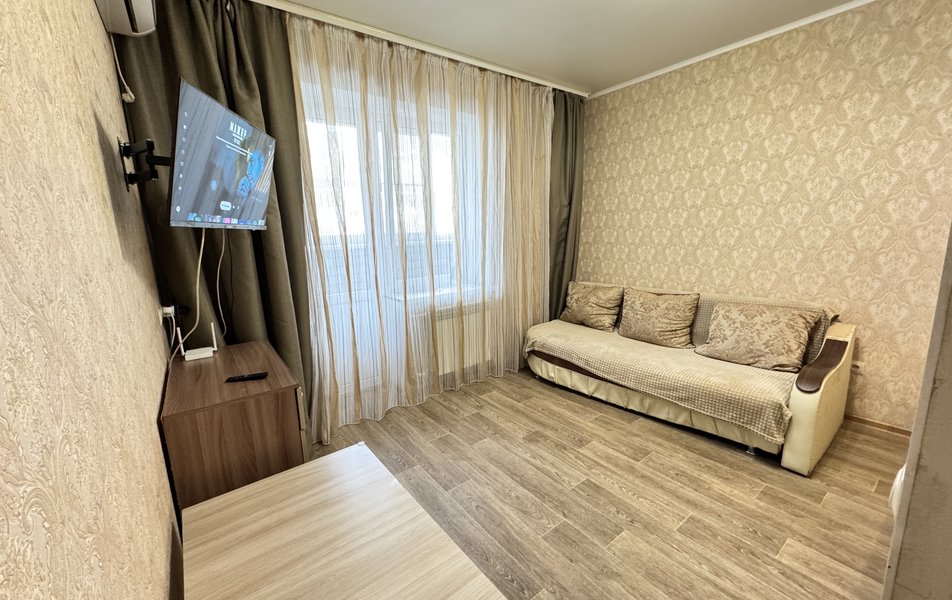 «AstHome» \/ «АстХоум на Космонавтов 18к4» апартаменты 3*