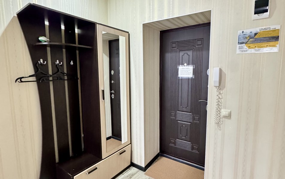 «AstHome» \/ «АстХоум на Космонавтов 18к4» апартаменты 3*