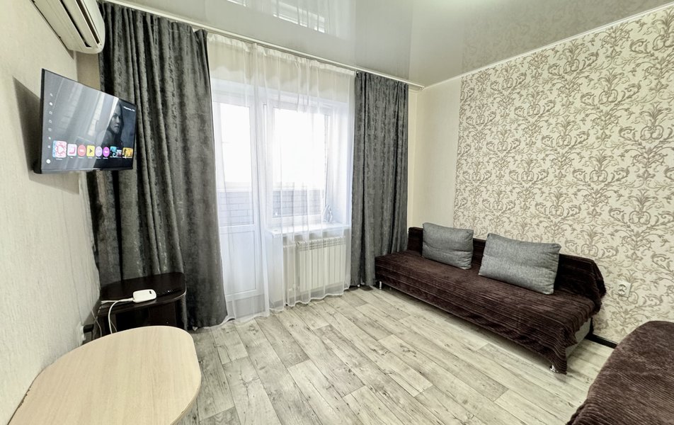 «AstHome» \/ «АстХоум на Космонавтов 18к4» апартаменты 3*
