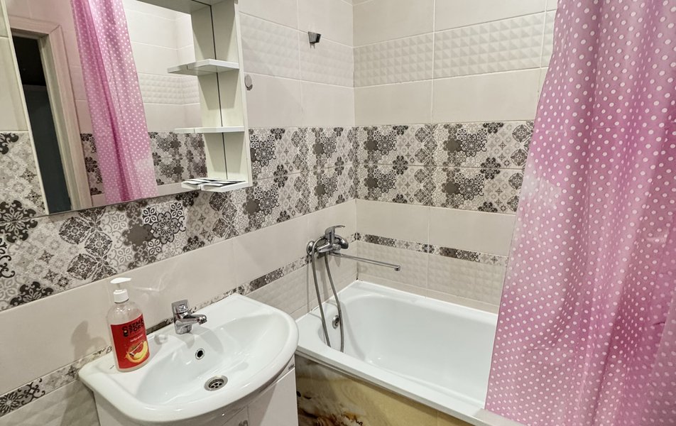 «AstHome» \/ «АстХоум на Космонавтов 18к4» апартаменты 3*