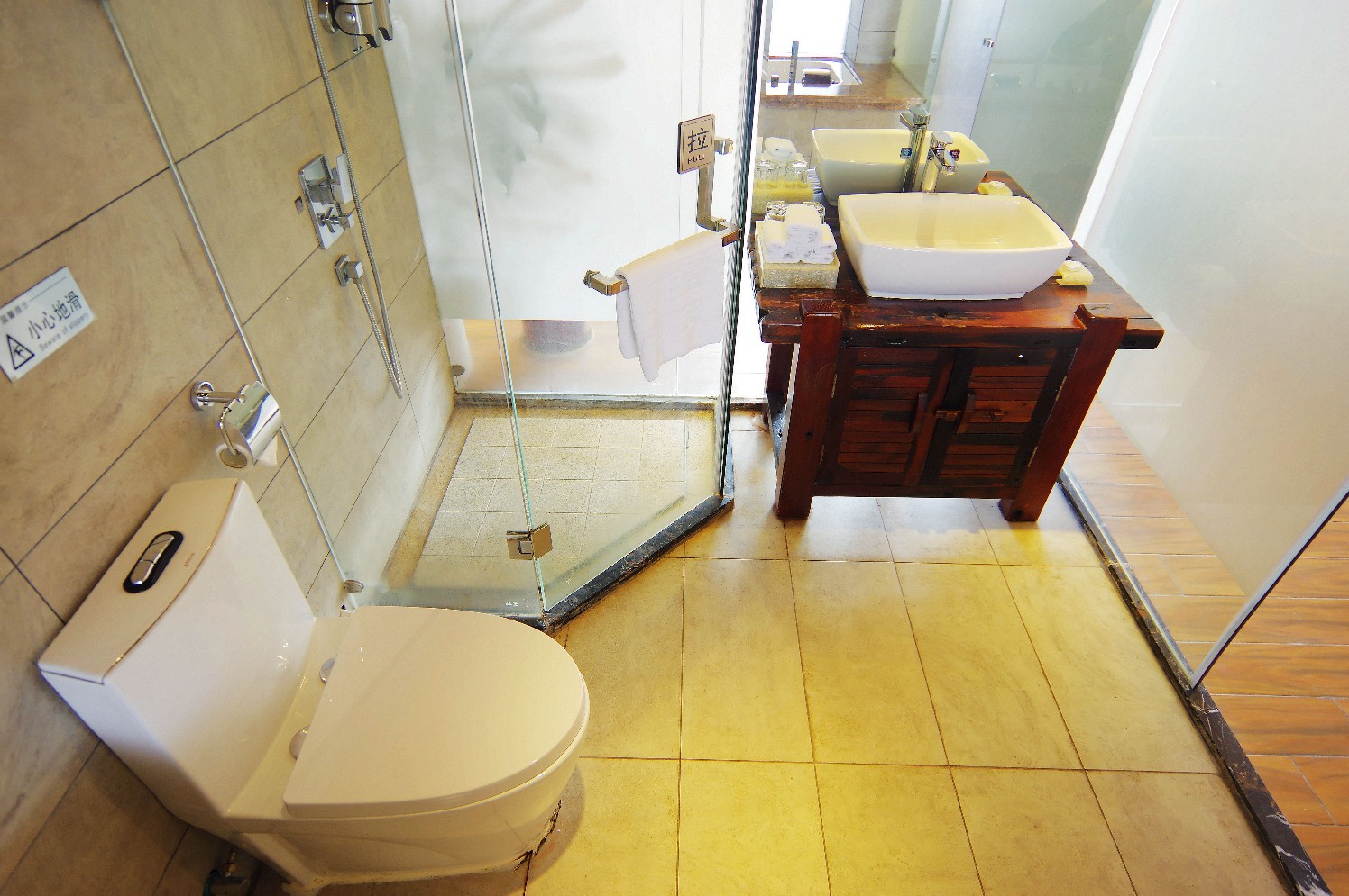 Yuelanting Seascape Hotel (Beihai Old Street Branch) 2*