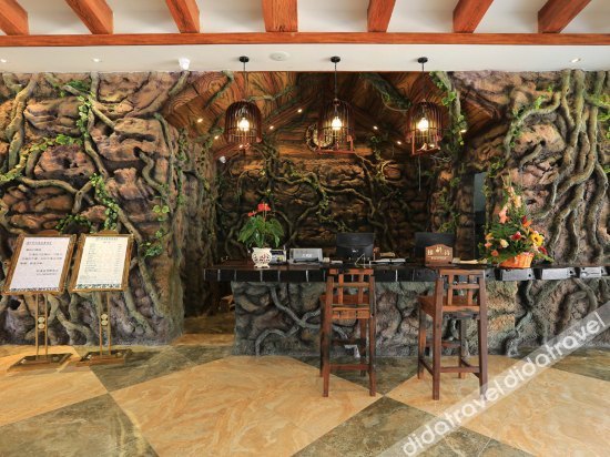 Yuelanting Seascape Hotel (Beihai Old Street Branch) 2*