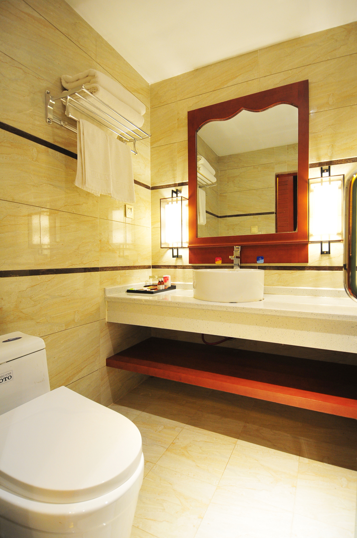 Sawadika Fengqing Hotel 2*
