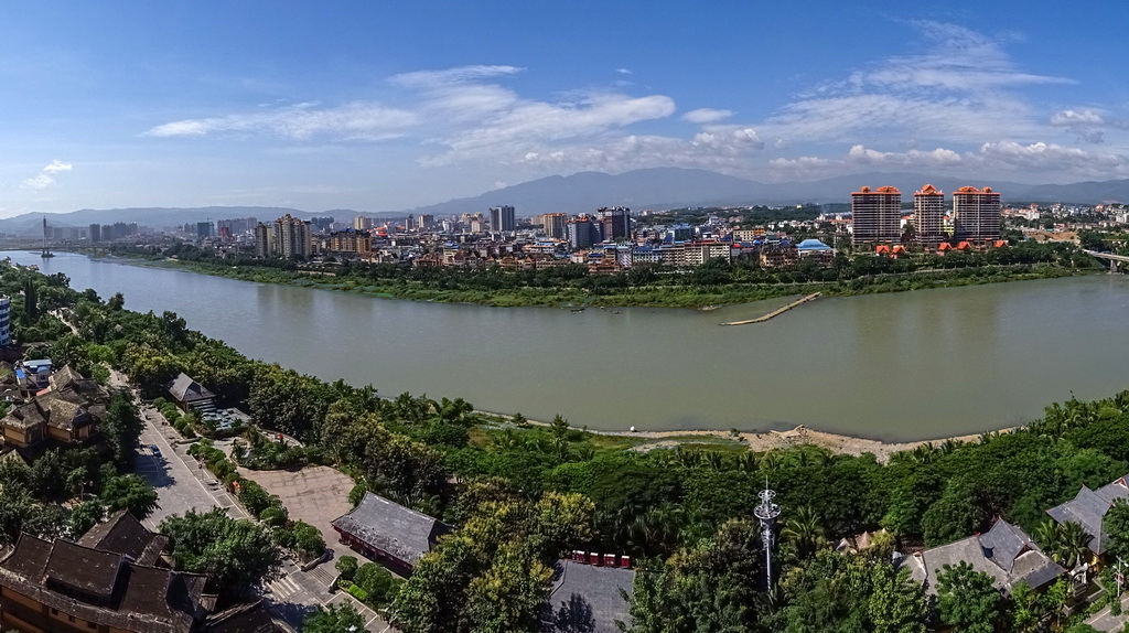 Sawadika Fengqing Hotel 2*