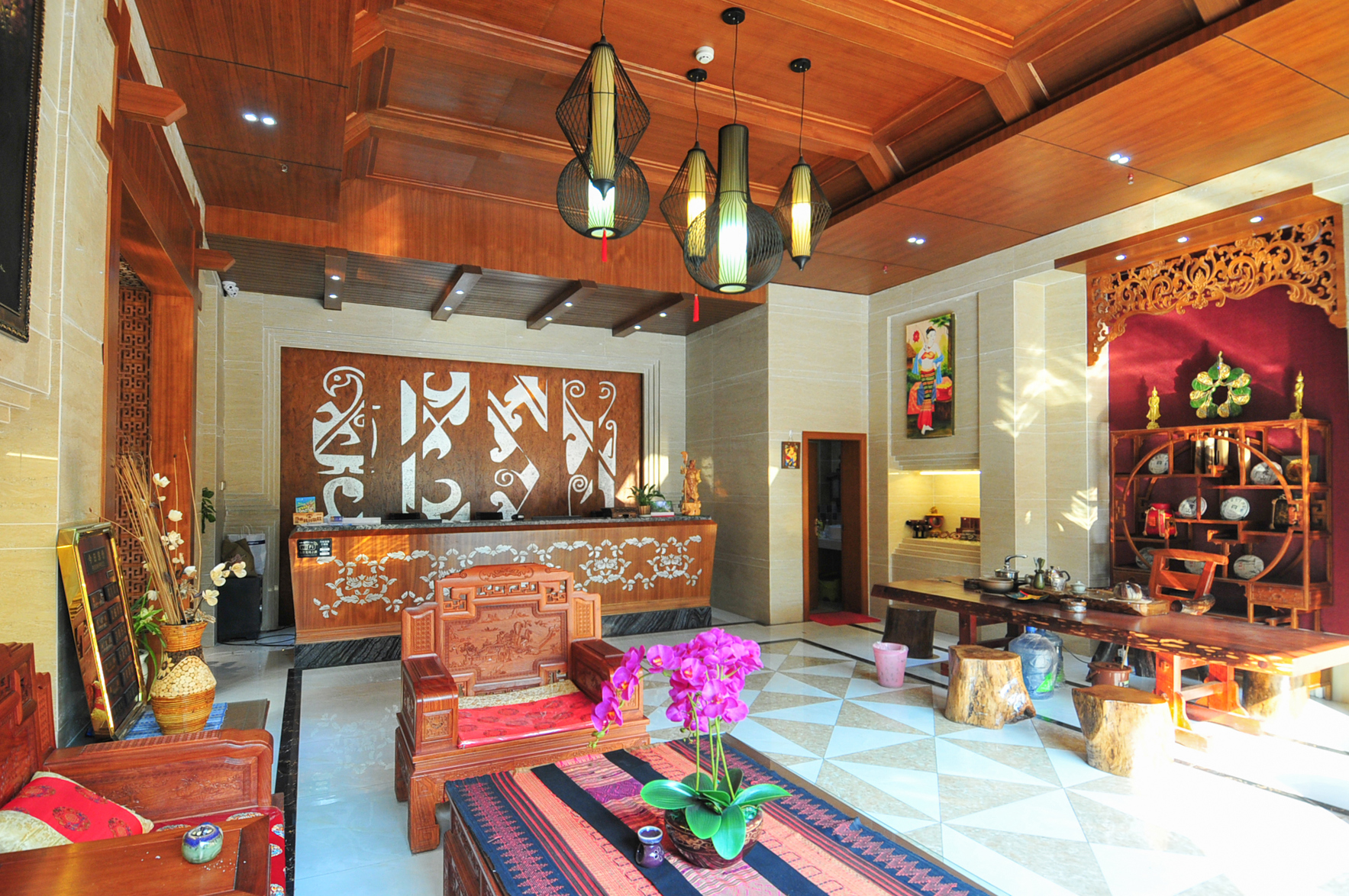 Sawadika Fengqing Hotel 2*