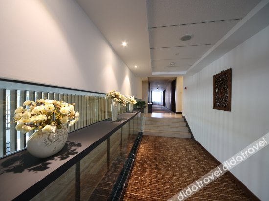 Baolong Yugang Hotel 3*