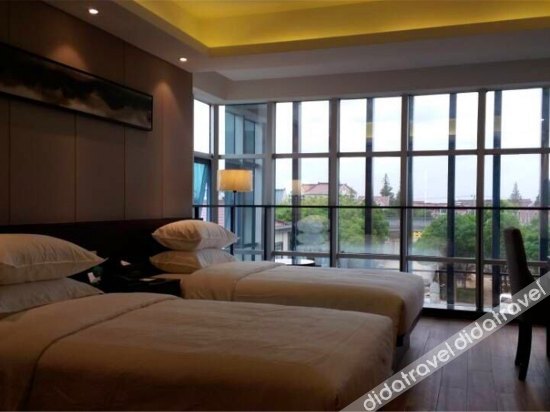 Baolong Yugang Hotel 3*
