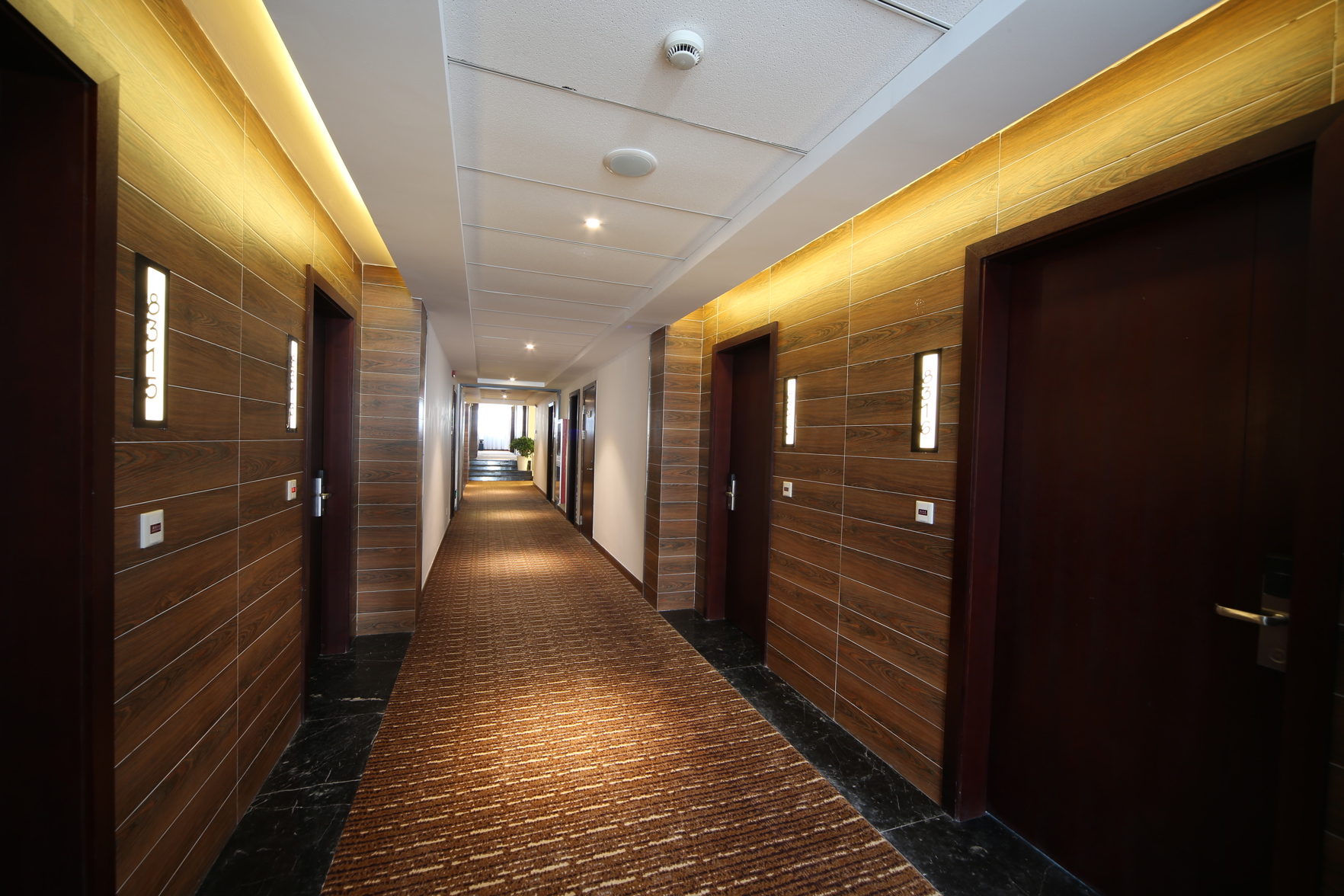 Baolong Yugang Hotel 3*