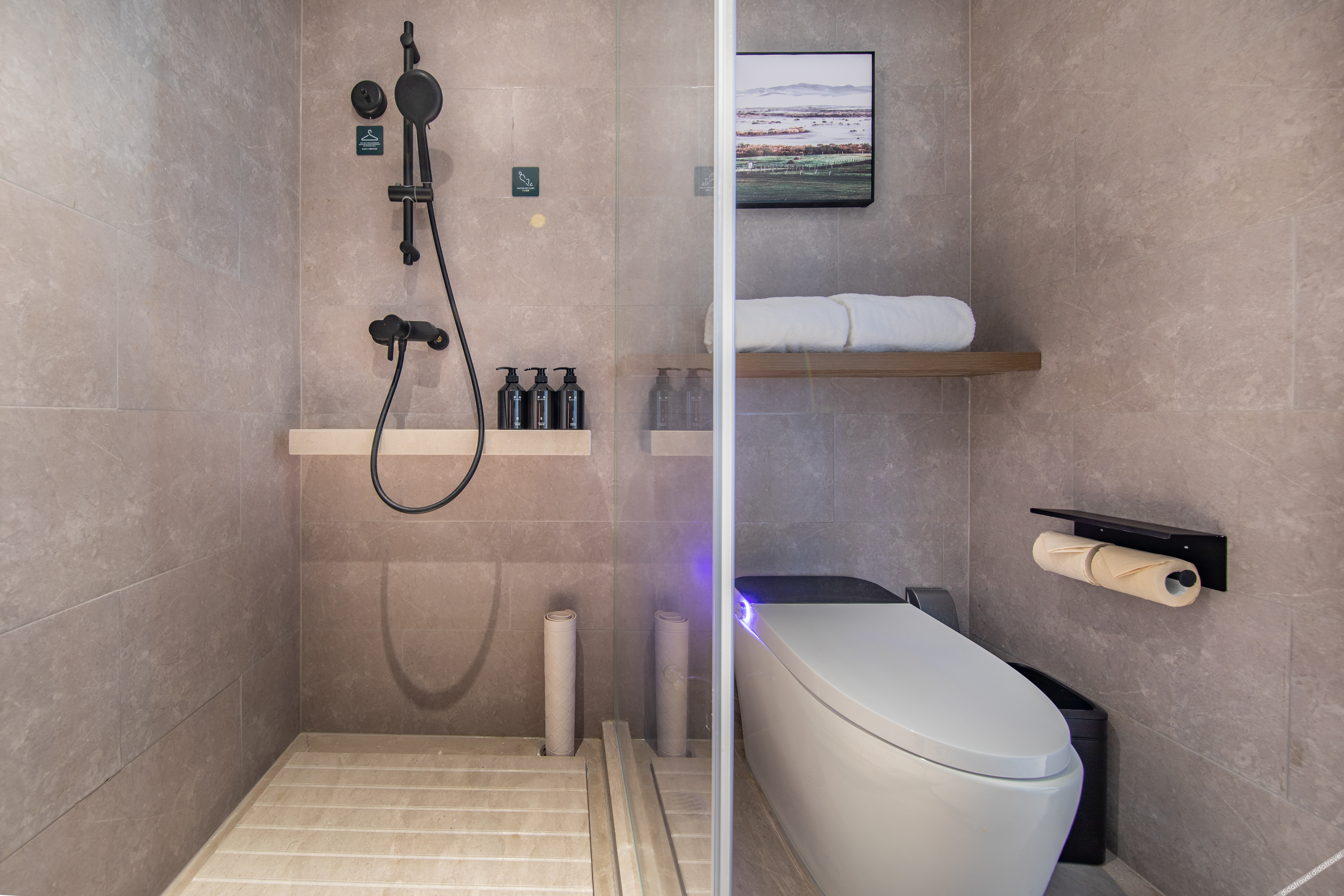 Atour Hotel 4*