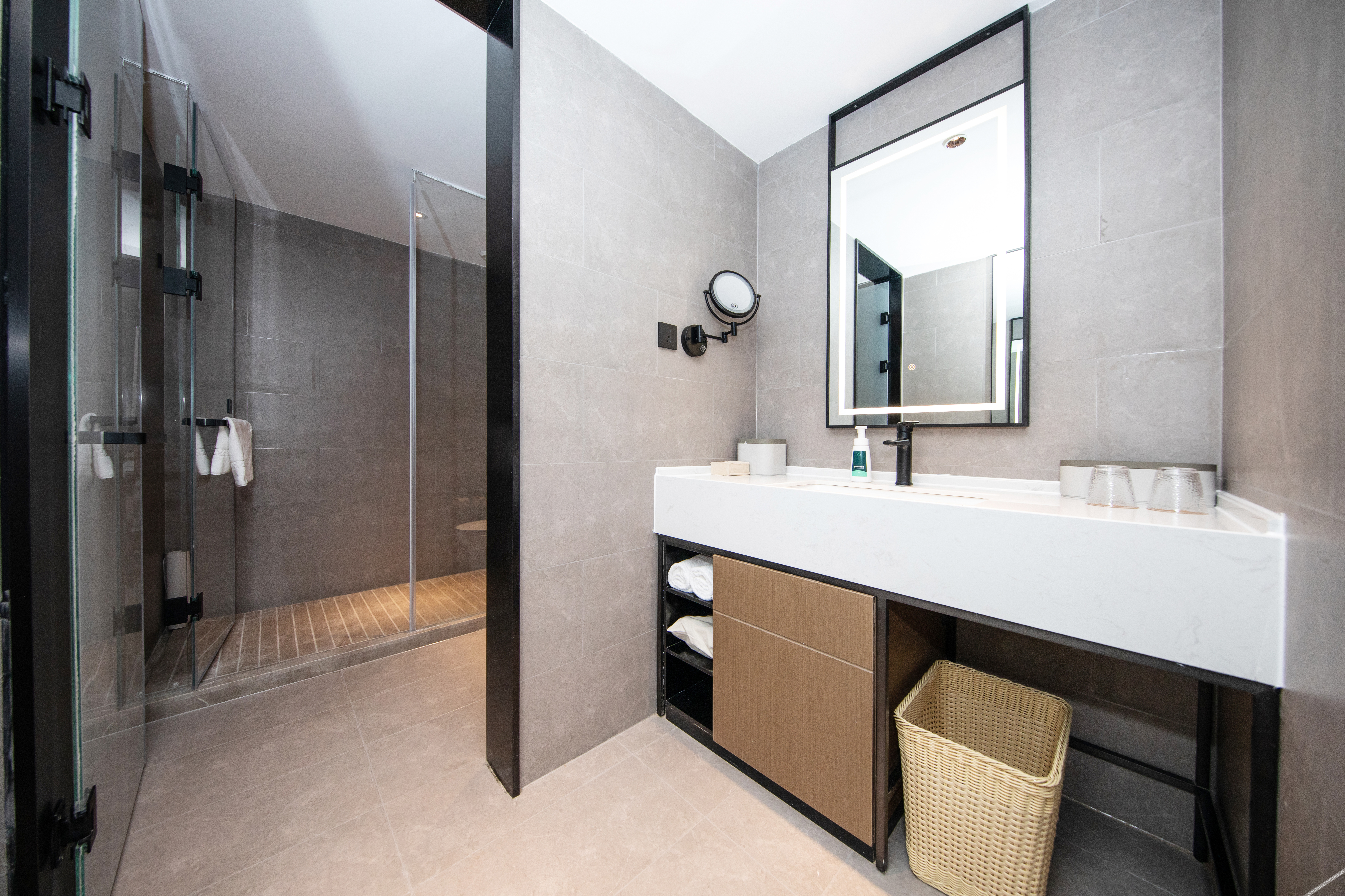 Atour Hotel 4*
