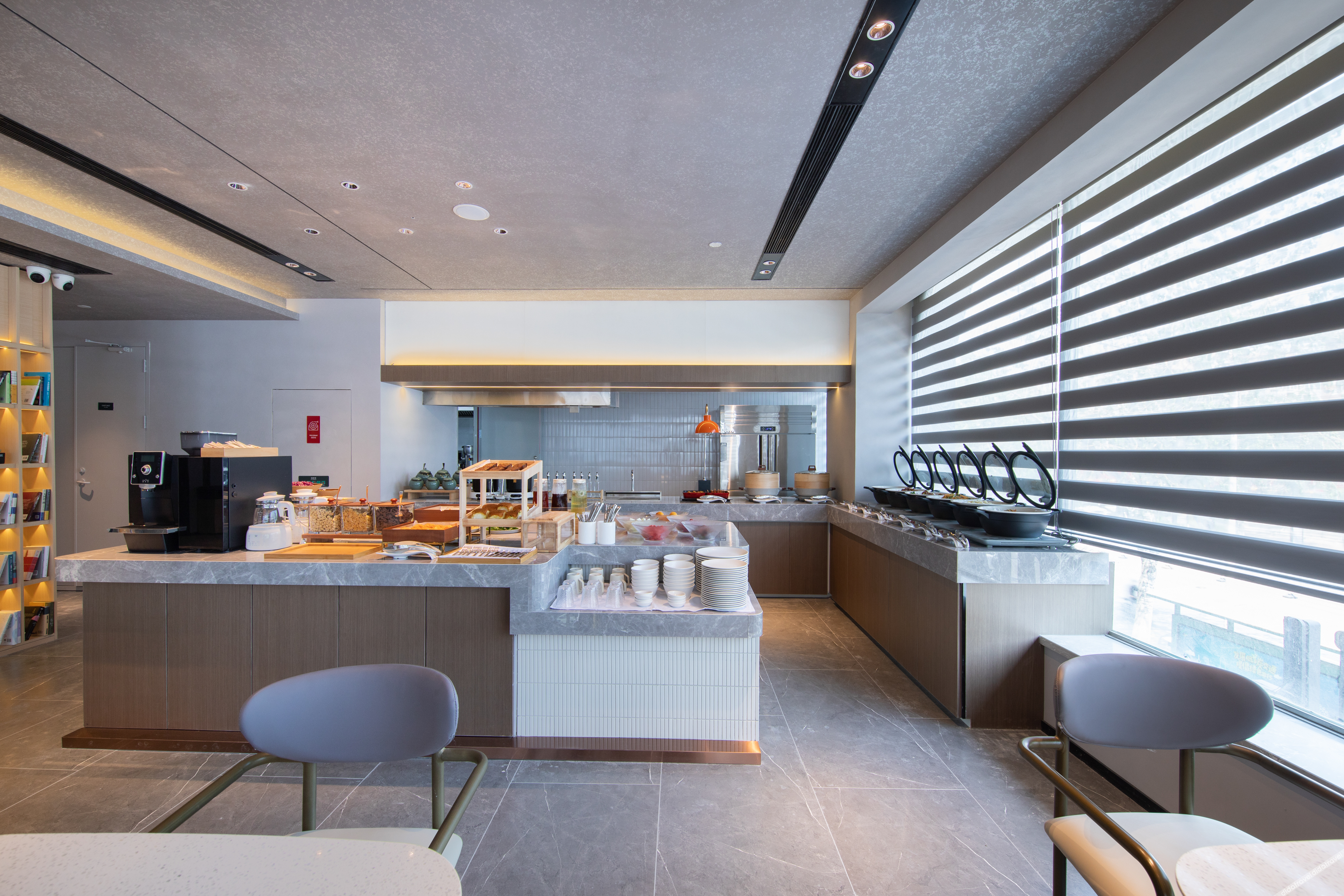 Atour Hotel 4*