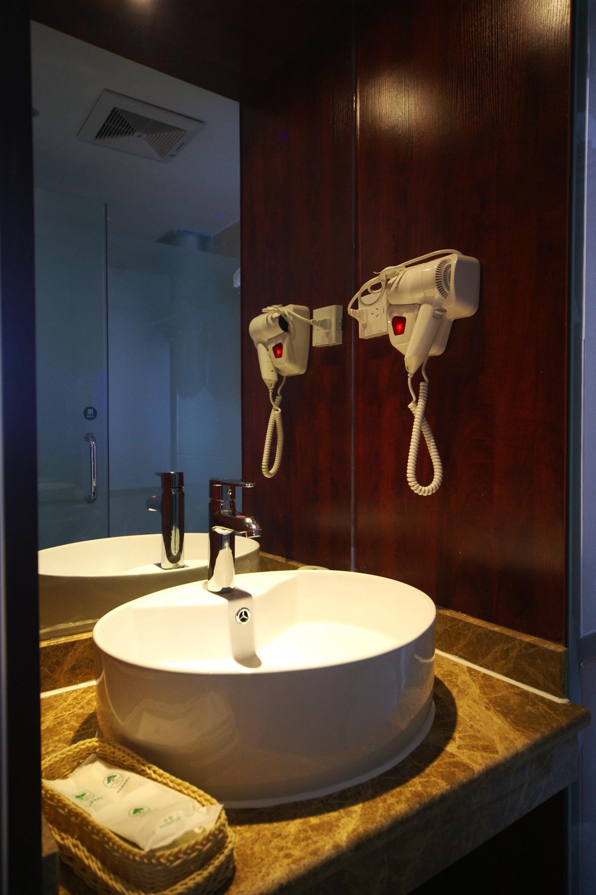 Nanning Yongyuan Express Hotel 2*