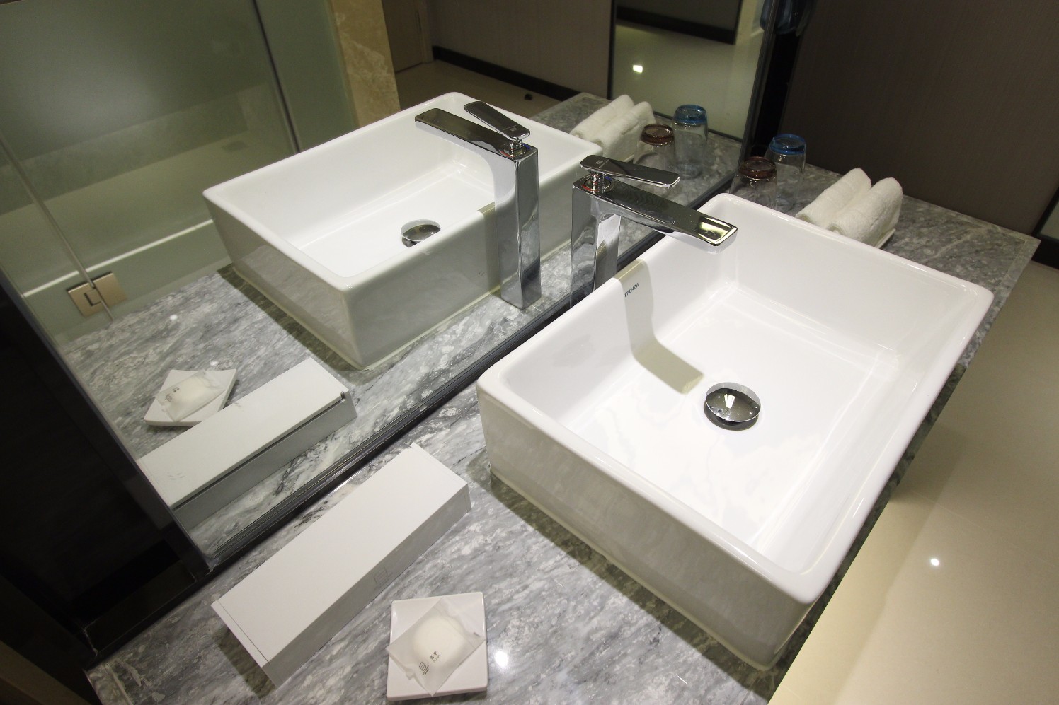Echarm Hotel (Cultural Avenue Zhongbai Square Branch) 3*