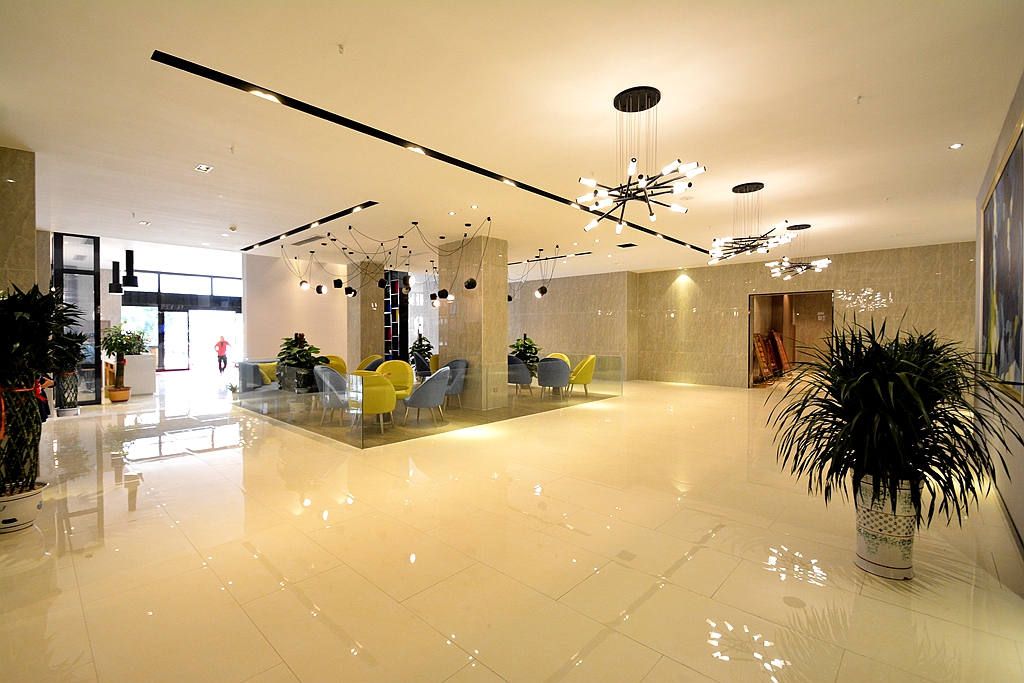Echarm Hotel (Beihai High-Speed Railway Station North Bay Plaza) 3*