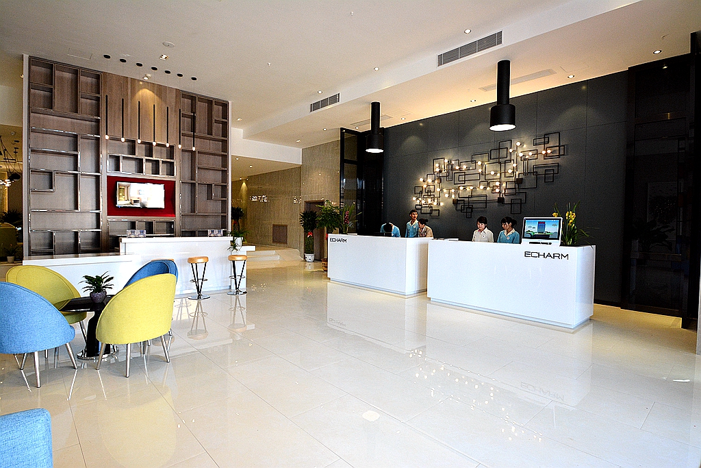 Echarm Hotel (Beihai High-Speed Railway Station North Bay Plaza) 3*
