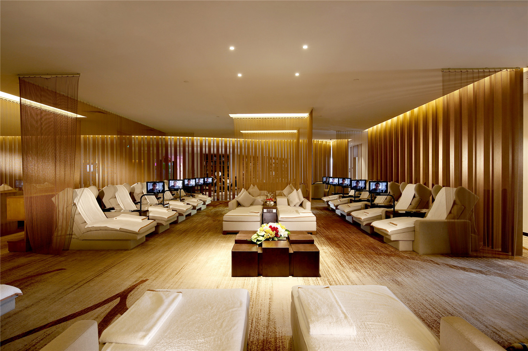 Biquan Kongzhong Hot Spring Hotel 5*