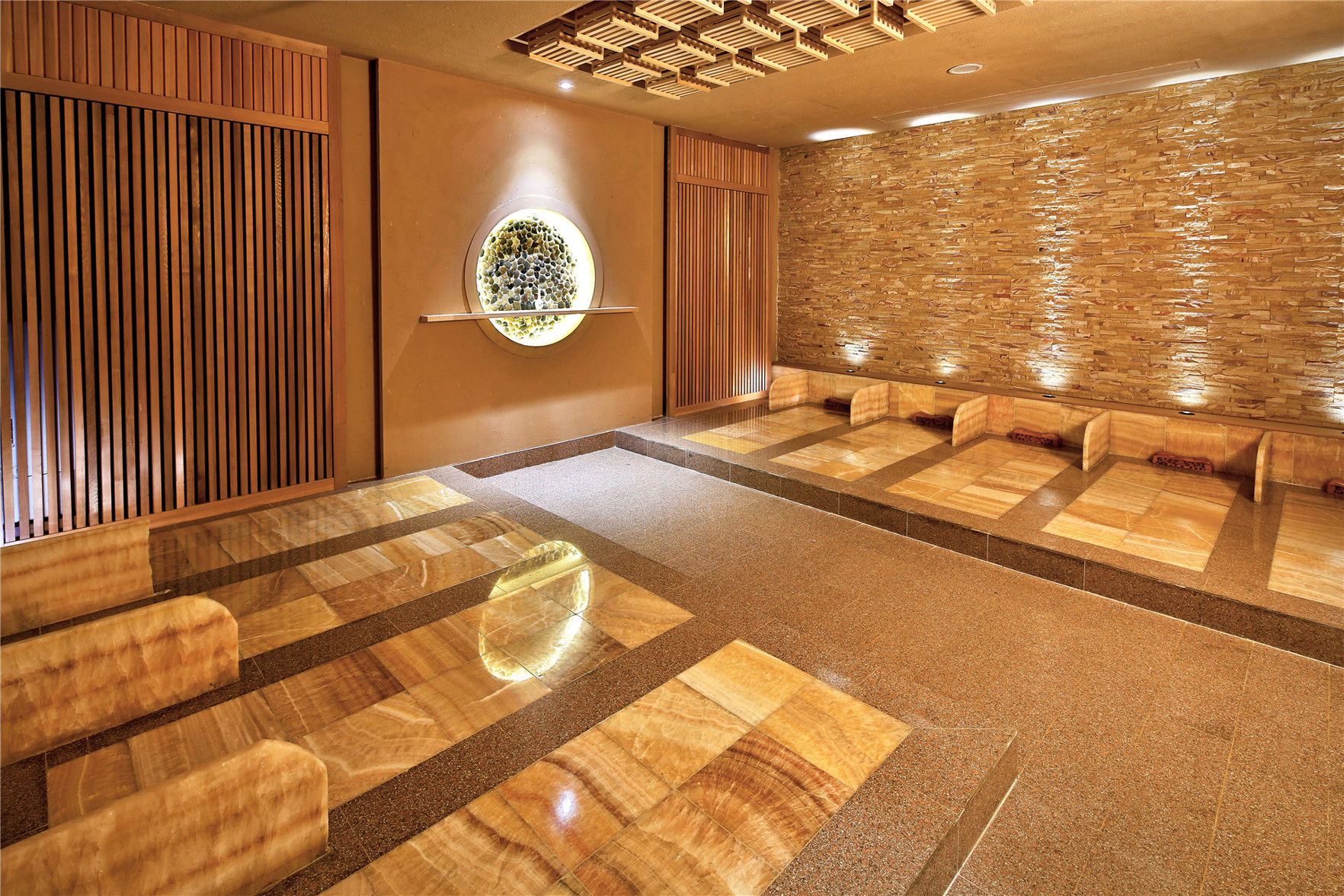 Biquan Kongzhong Hot Spring Hotel 5*