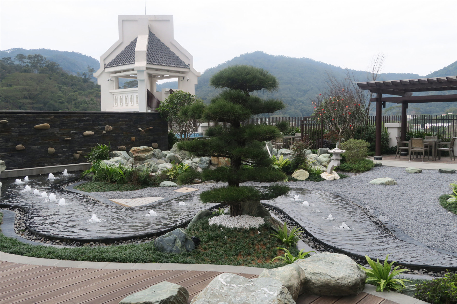 Biquan Kongzhong Hot Spring Hotel 5*