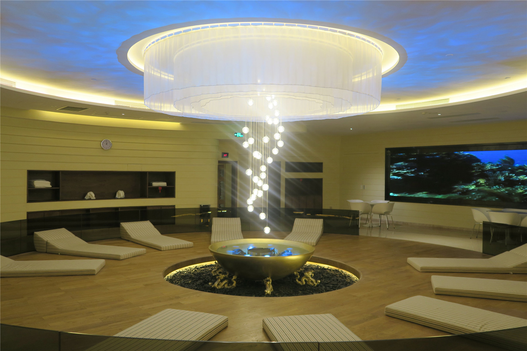 Biquan Kongzhong Hot Spring Hotel 5*