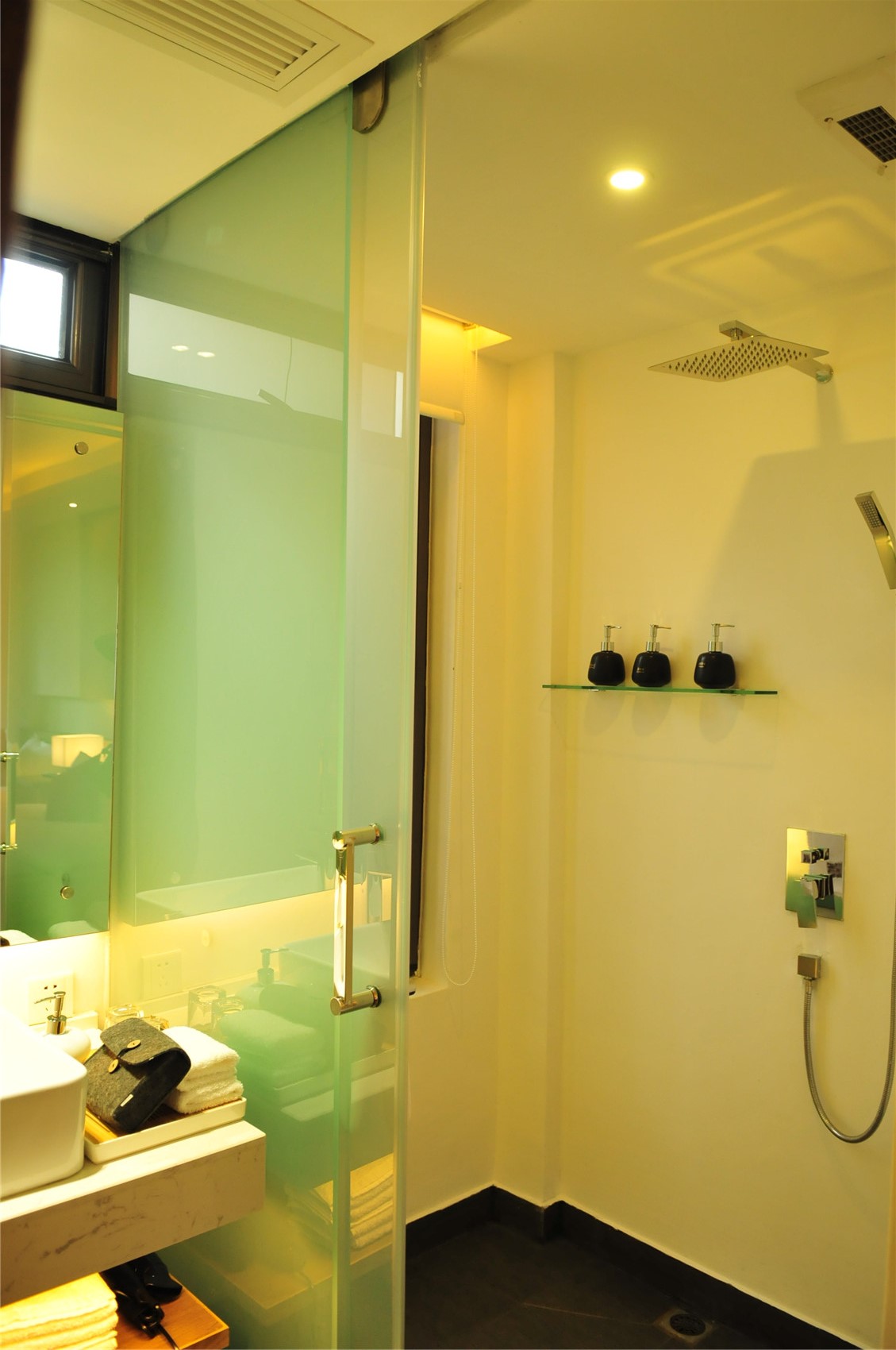Jingui Hotel 3*