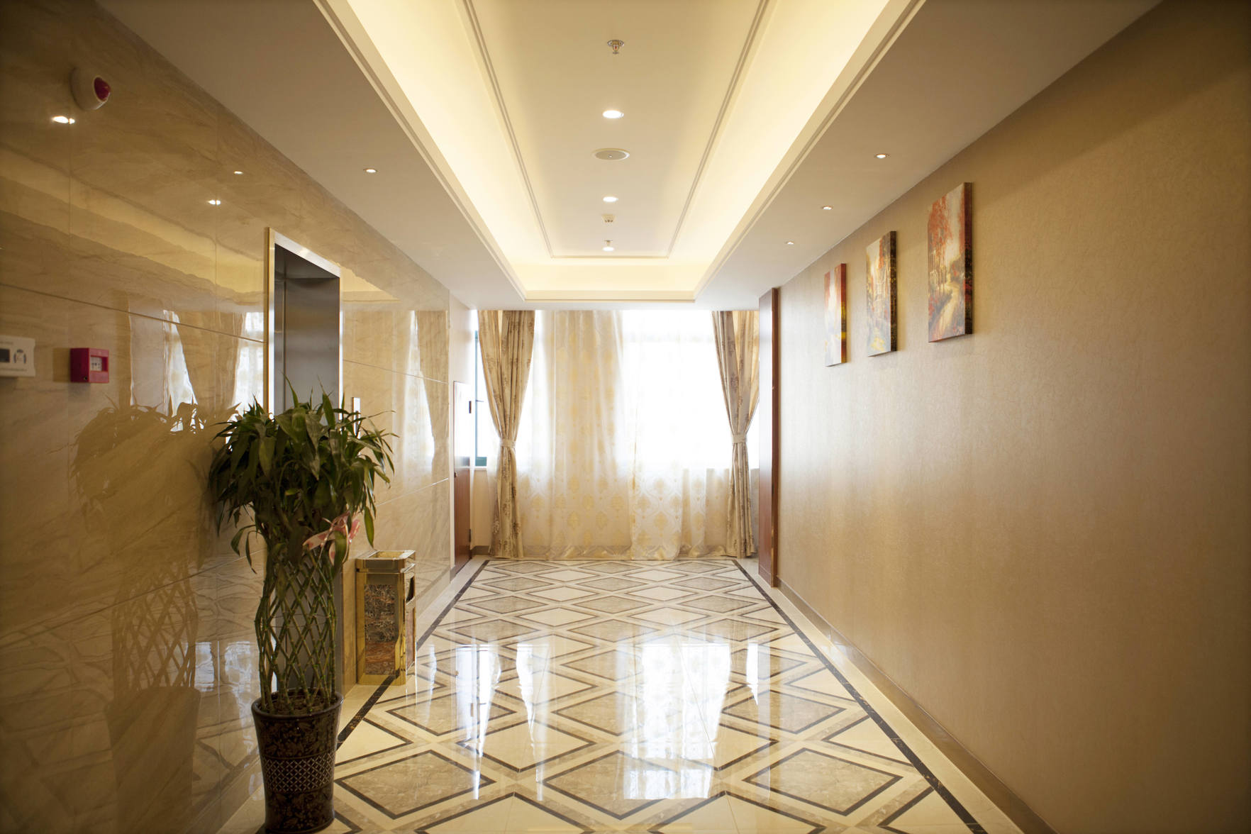 GreenTree Inn JiangSu NanTong Tongzhouwan Huanghe Road Business Hotel 2*