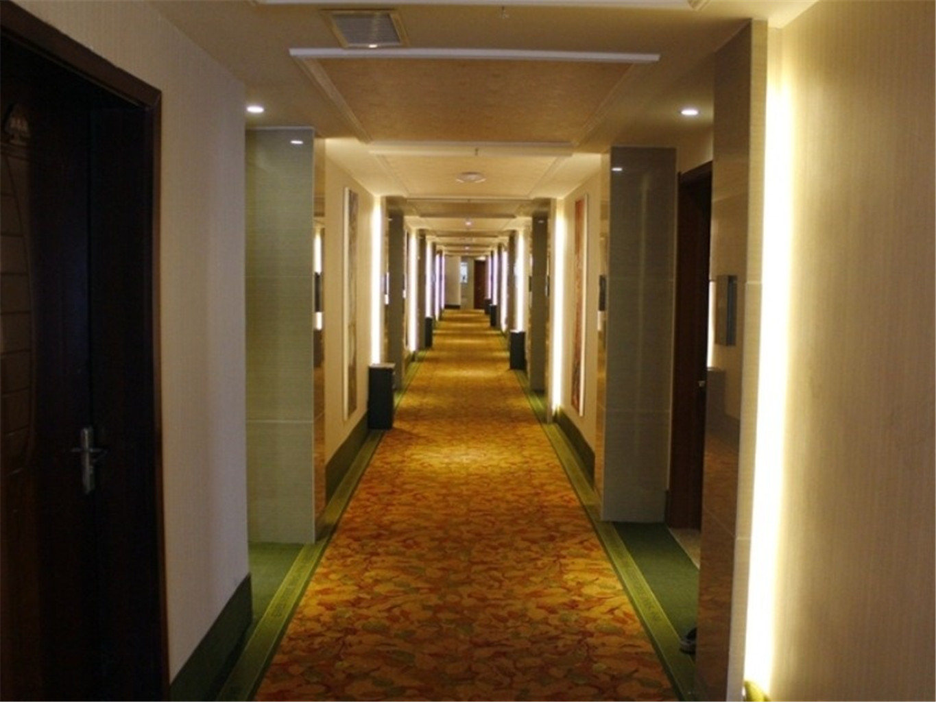 GreenTree Inn Anhui Hefei Bozhou Road Jindi Building Business Hotel 2*