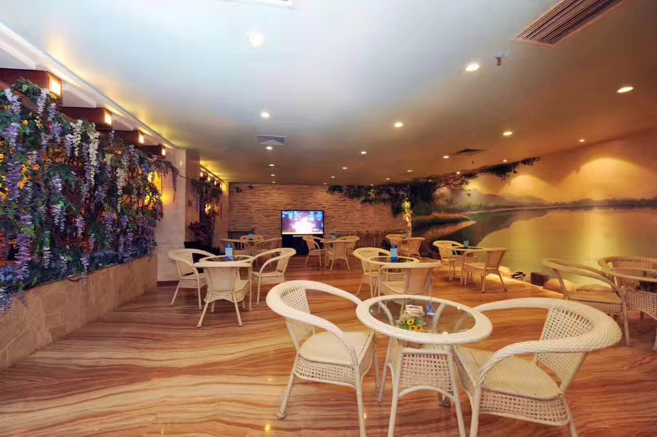 Dalian Shizhou Yunshui Hotel (Dalian Xi'an Road Subway Station Branch) 4*