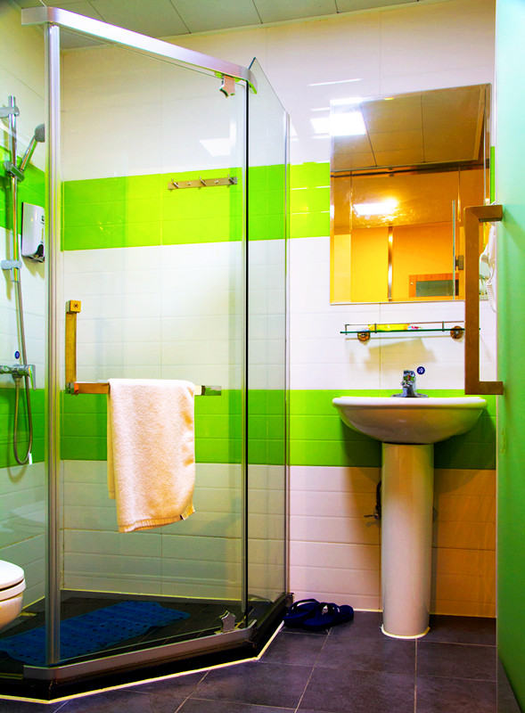 7Days Inn Chain Hotel (Yunyang County Passenger Transport Center) 2*