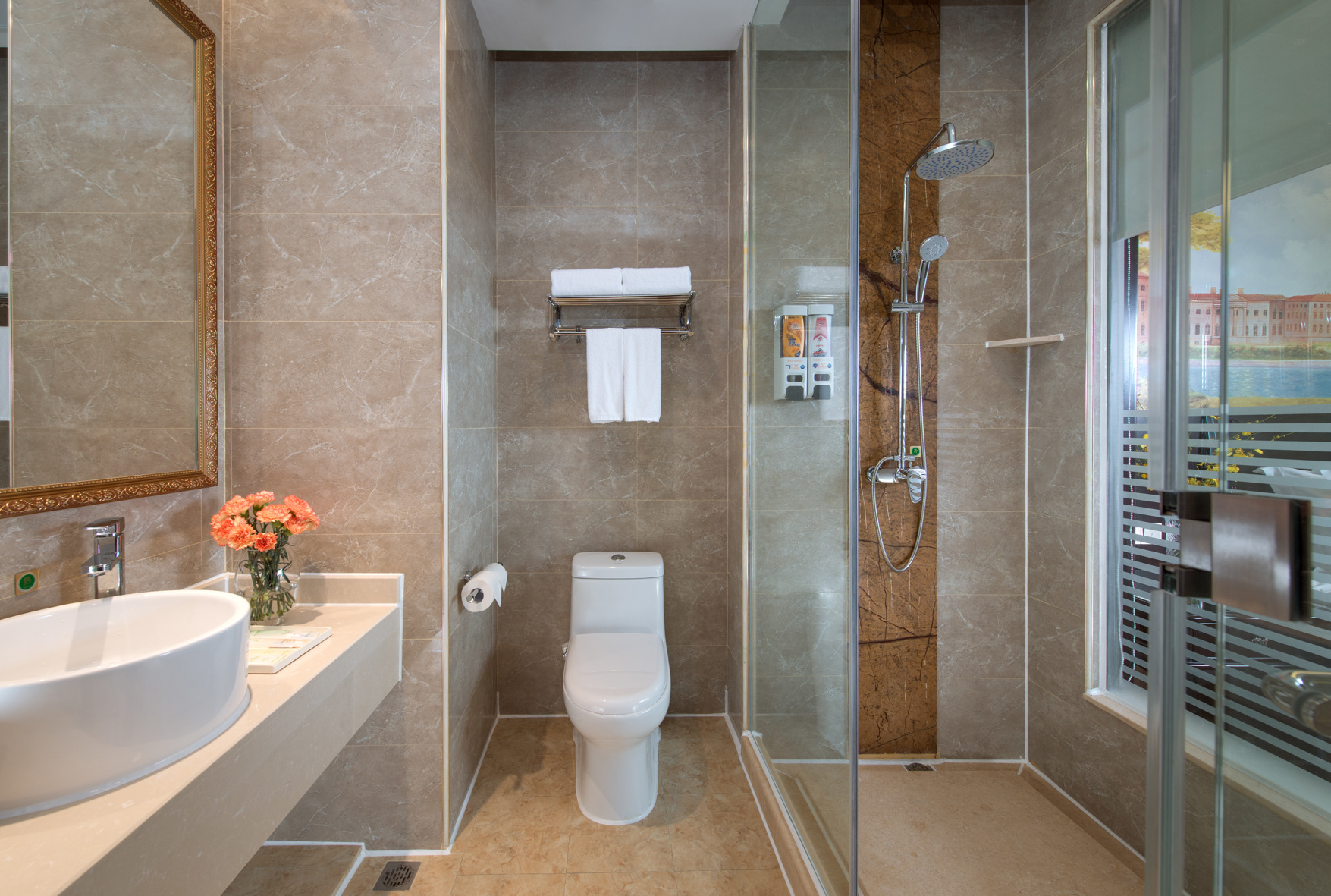 Vienna International Hotel (Shenzhen Guanlan Huanguan South Road) 3*