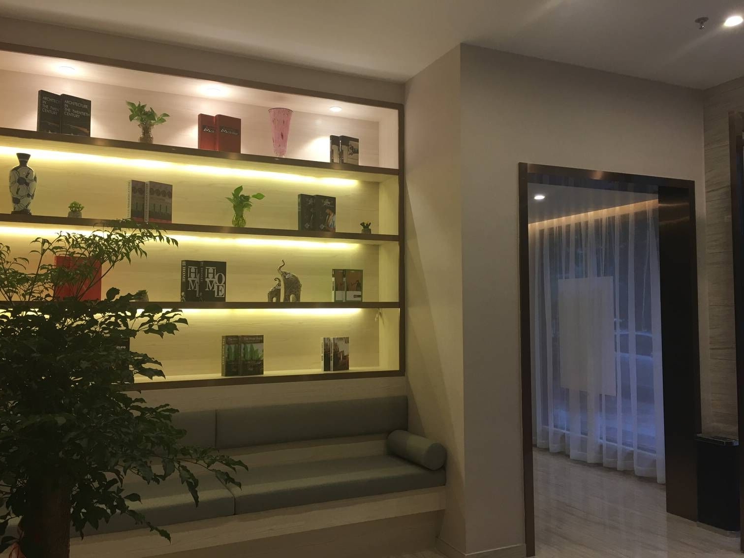 DZM hotel 2*