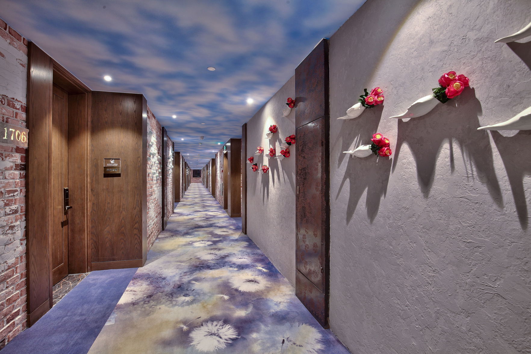 Baina Hotel (Ningbo Laowaitan Shuguang Metro Station Branch) 3*