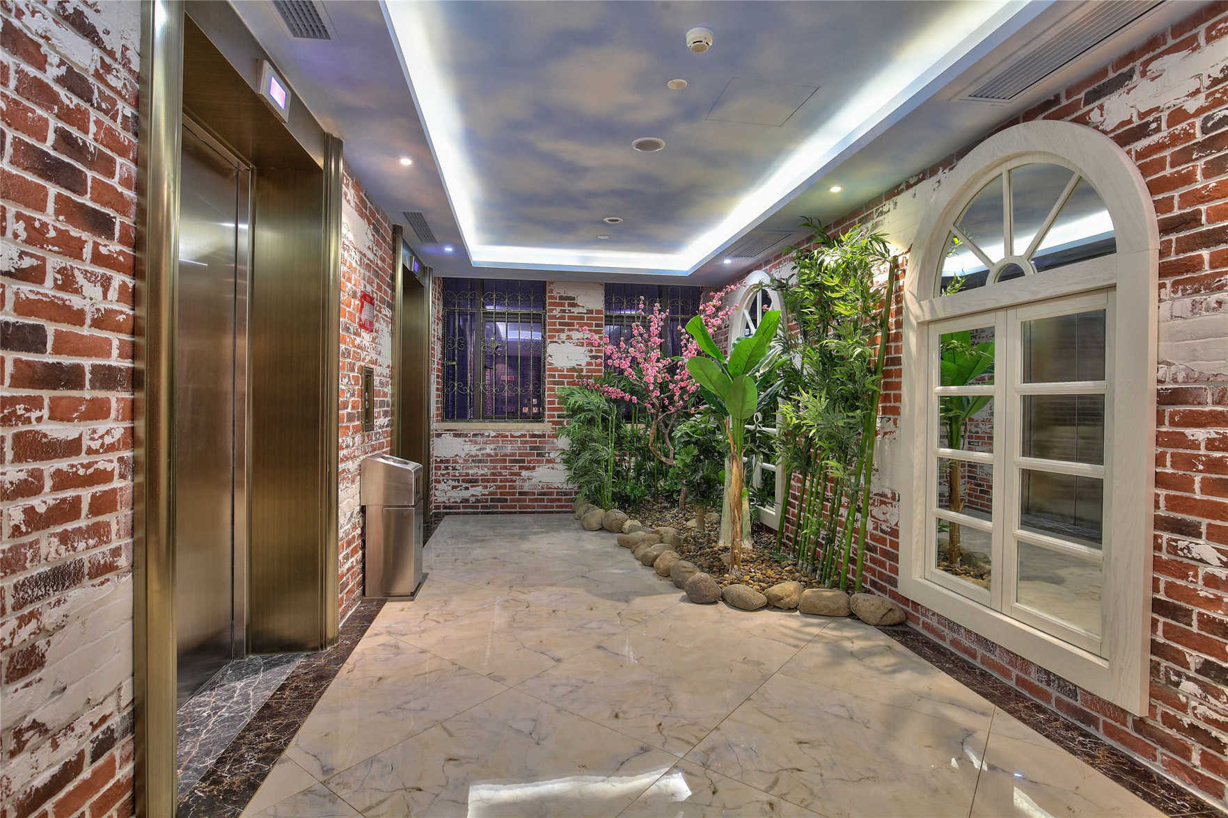 Baina Hotel (Ningbo Laowaitan Shuguang Metro Station Branch) 3*