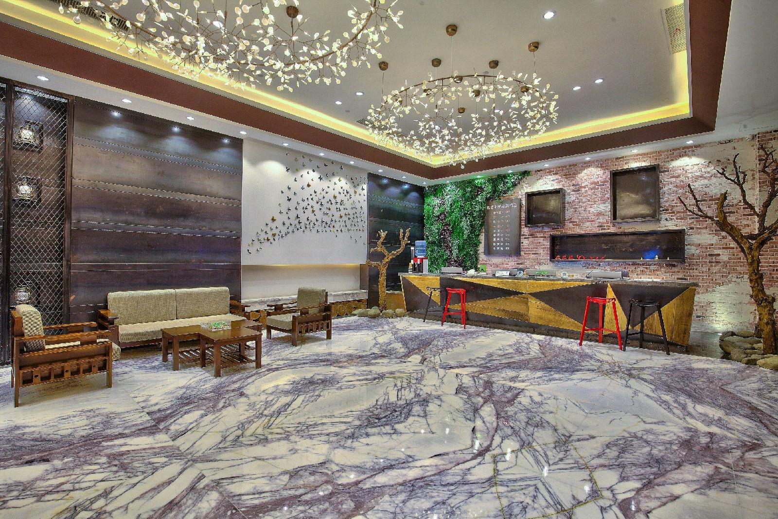 Baina Hotel (Ningbo Laowaitan Shuguang Metro Station Branch) 3*