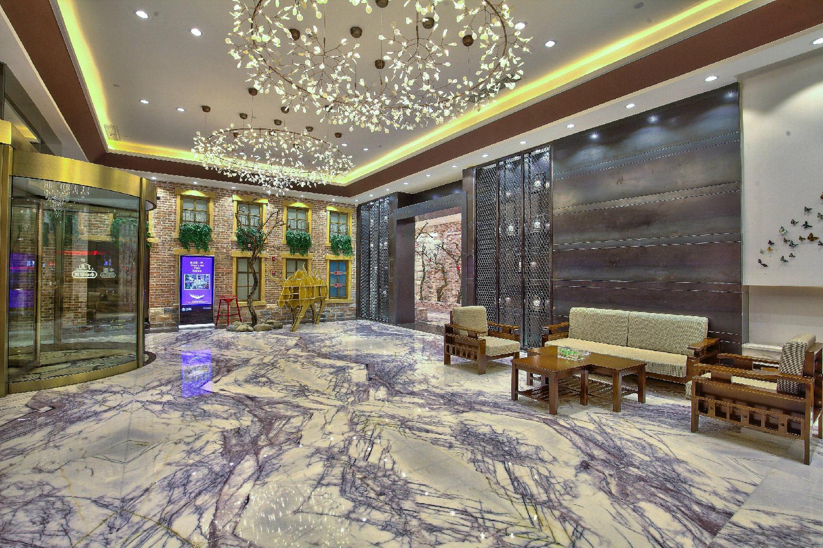 Baina Hotel (Ningbo Laowaitan Shuguang Metro Station Branch) 3*