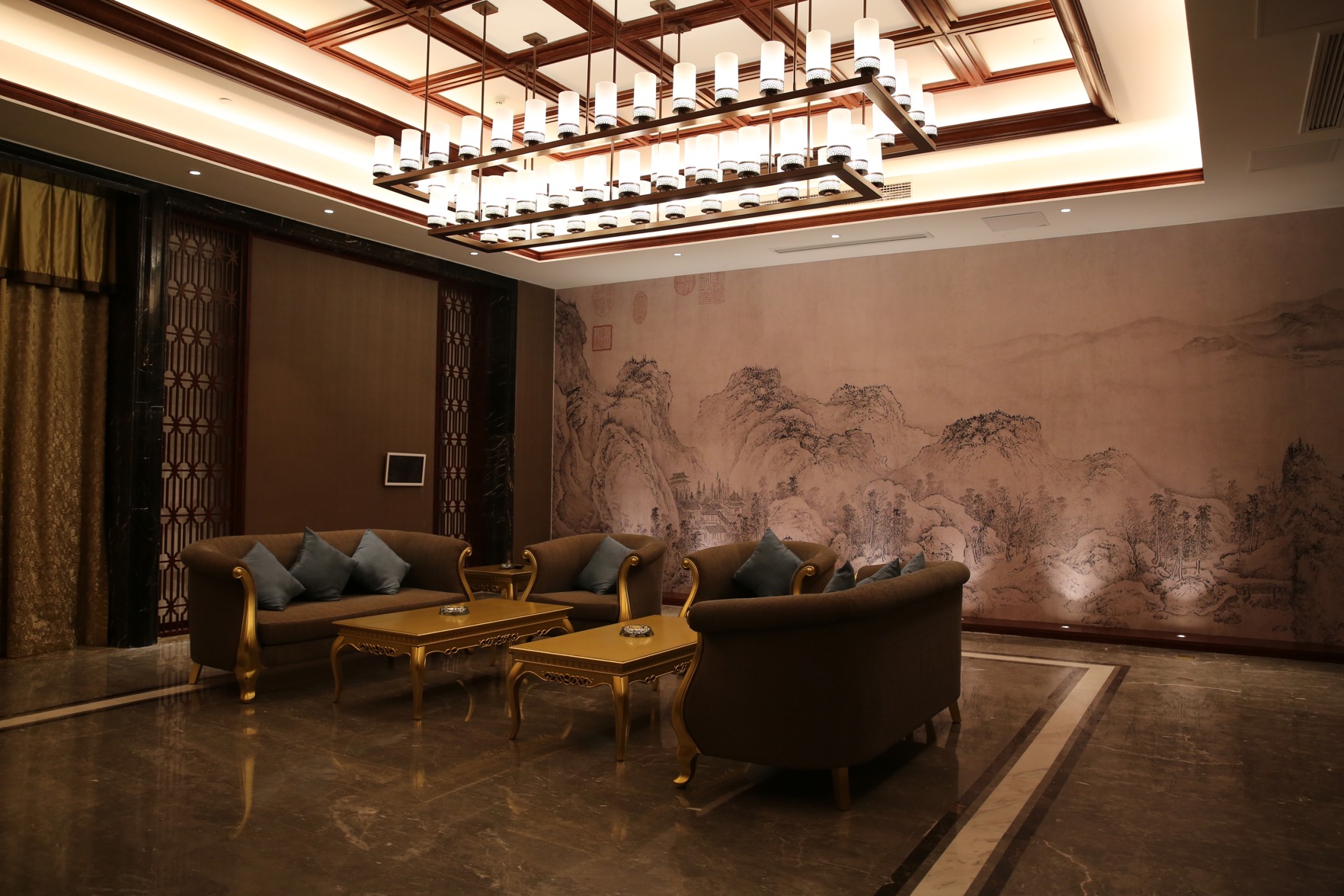 Pengxin International Hotel 5*