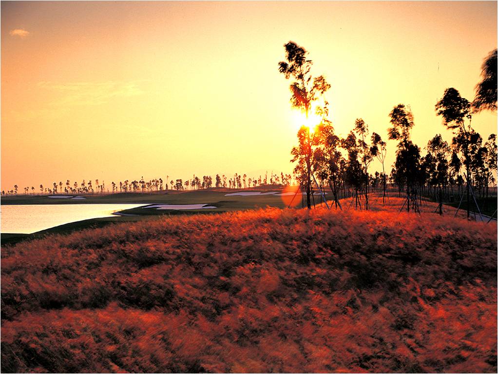 Zhuhai Jinwan Golf Hotel (Jinwan Huafa Shangdu Branch) 4*
