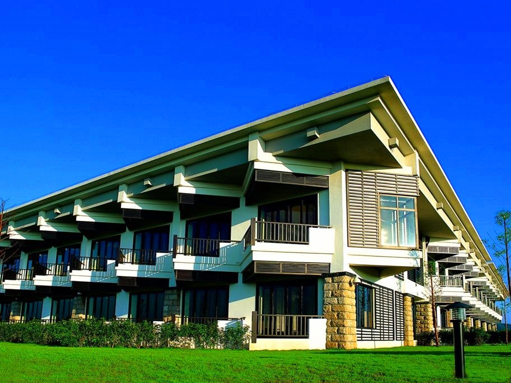 Zhuhai Jinwan Golf Hotel (Jinwan Huafa Shangdu Branch) 4*