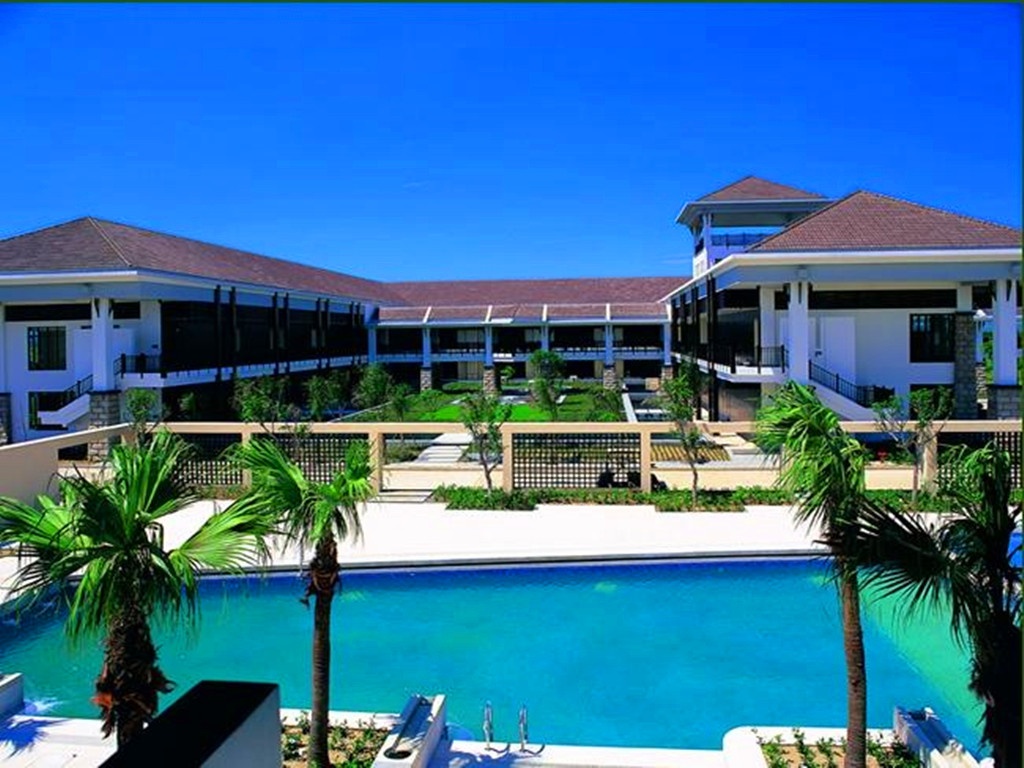 Zhuhai Jinwan Golf Hotel (Jinwan Huafa Shangdu Branch) 4*