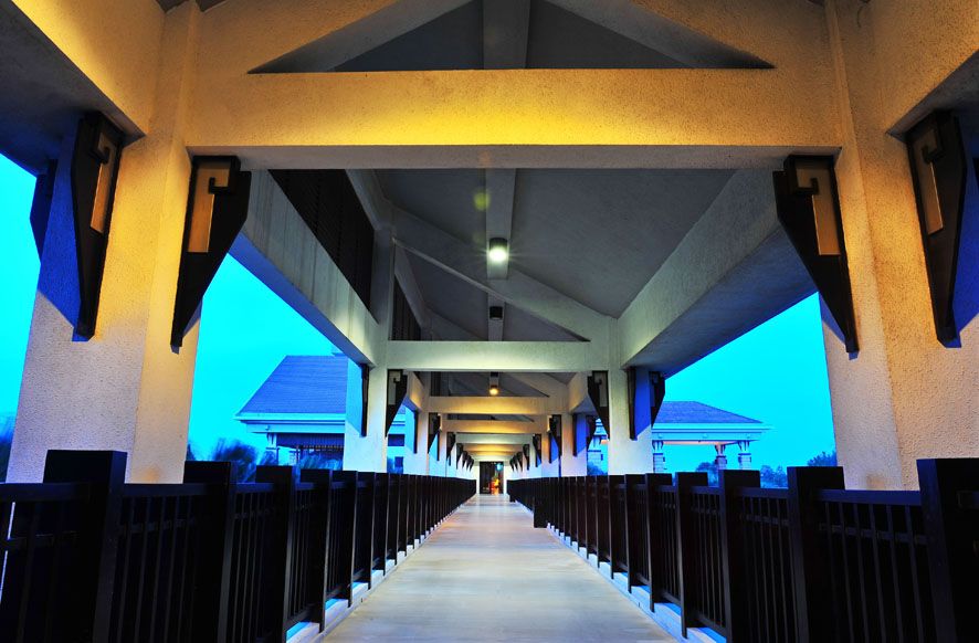 Zhuhai Jinwan Golf Hotel (Jinwan Huafa Shangdu Branch) 4*