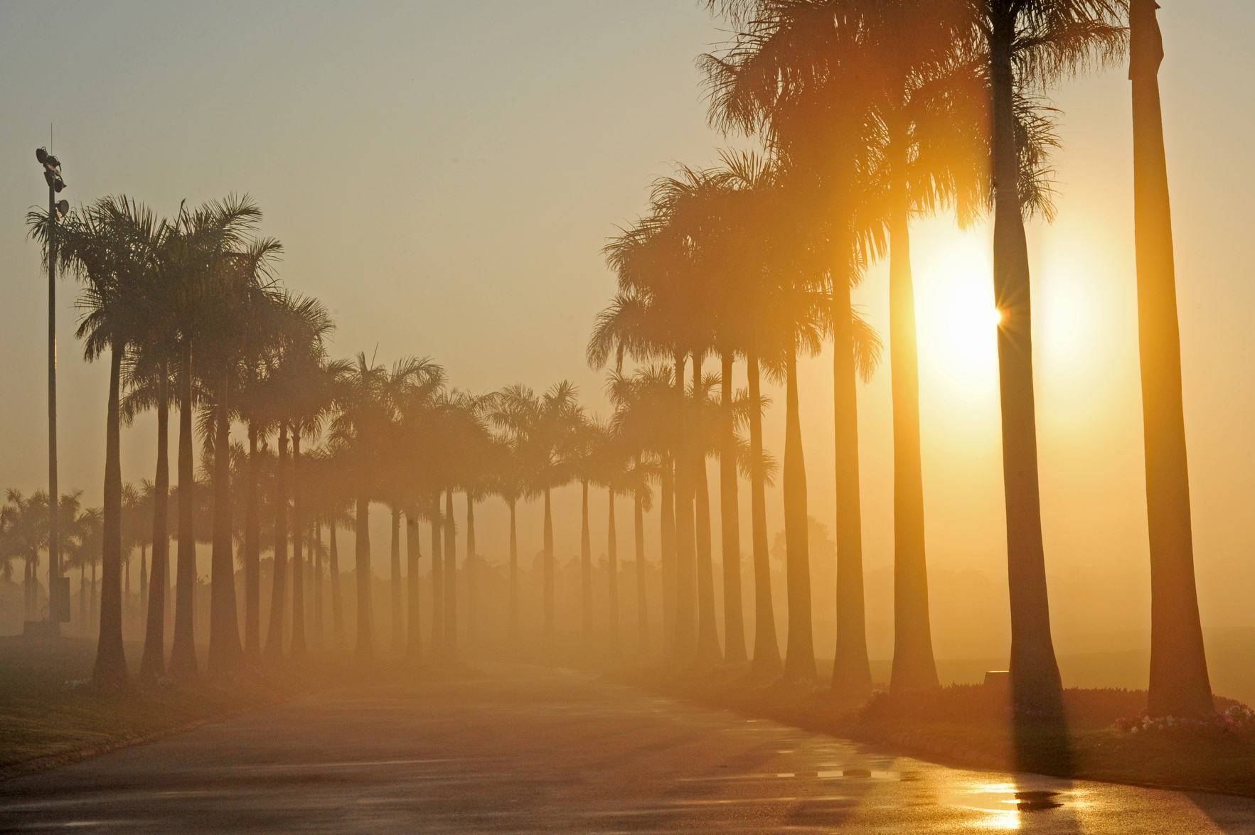 Zhuhai Jinwan Golf Hotel (Jinwan Huafa Shangdu Branch) 4*