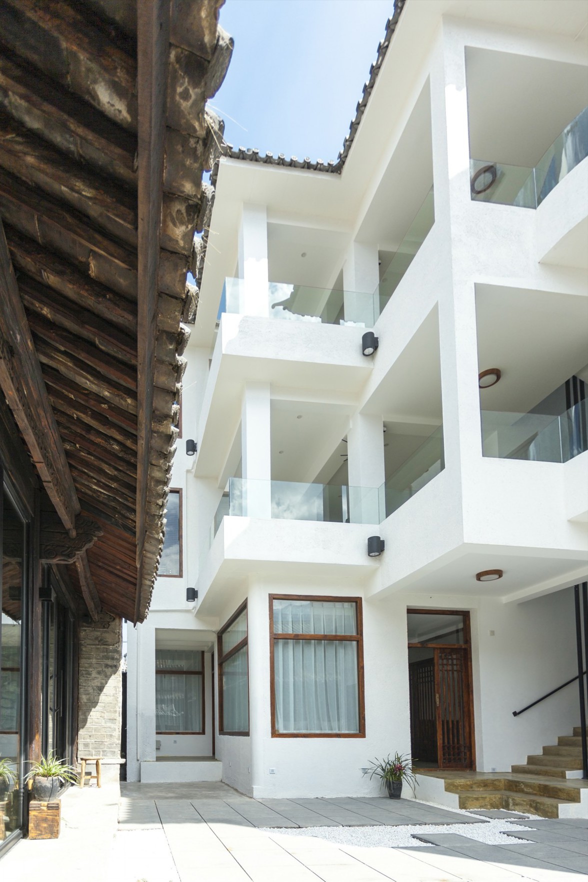 Ronglu Hotel 3*
