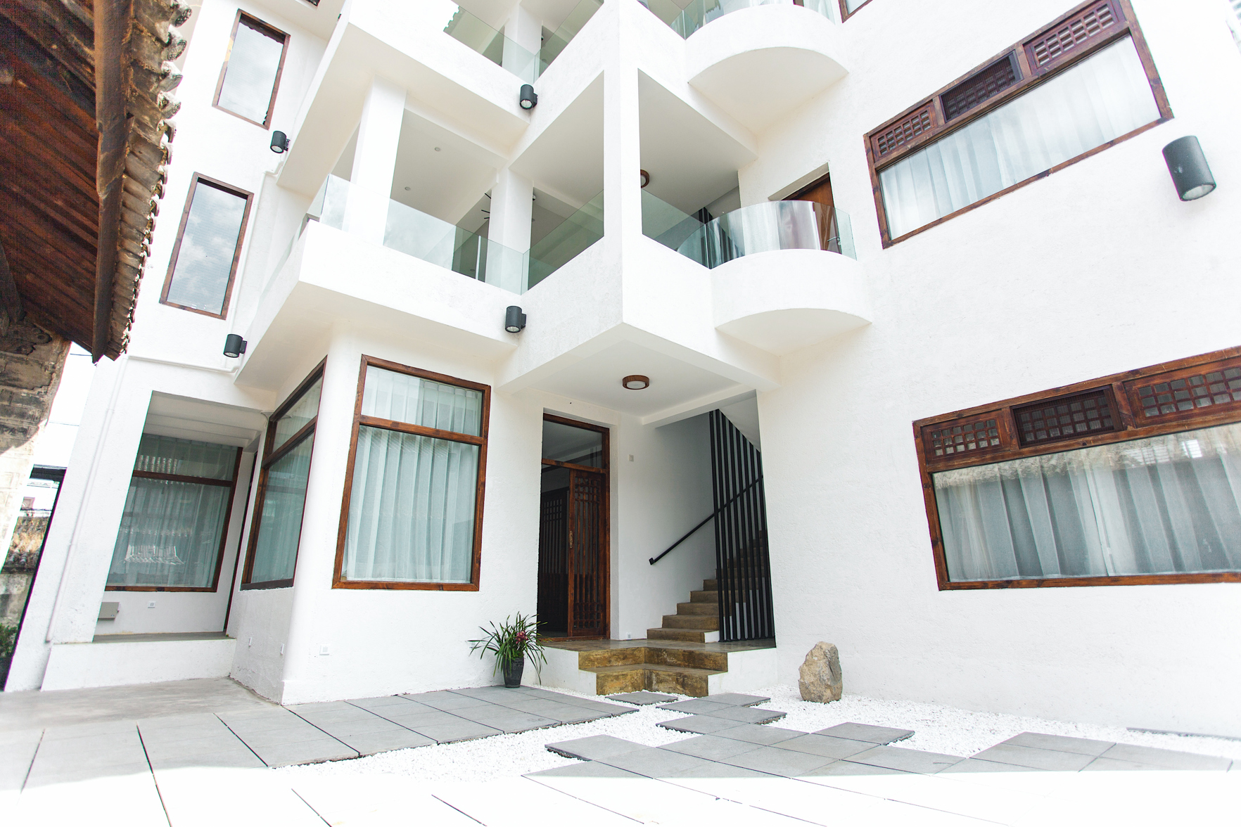 Ronglu Hotel 3*