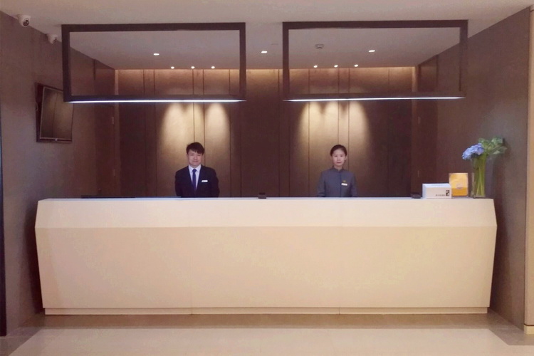 Ease Hotel (Wuhan Zhongshan Avenue Hanzheng Street Metro Station) 3*