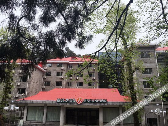 Jinjiang Inn Select (Lushan Scenic Area Xiangshan Road Yunzhong) 3*