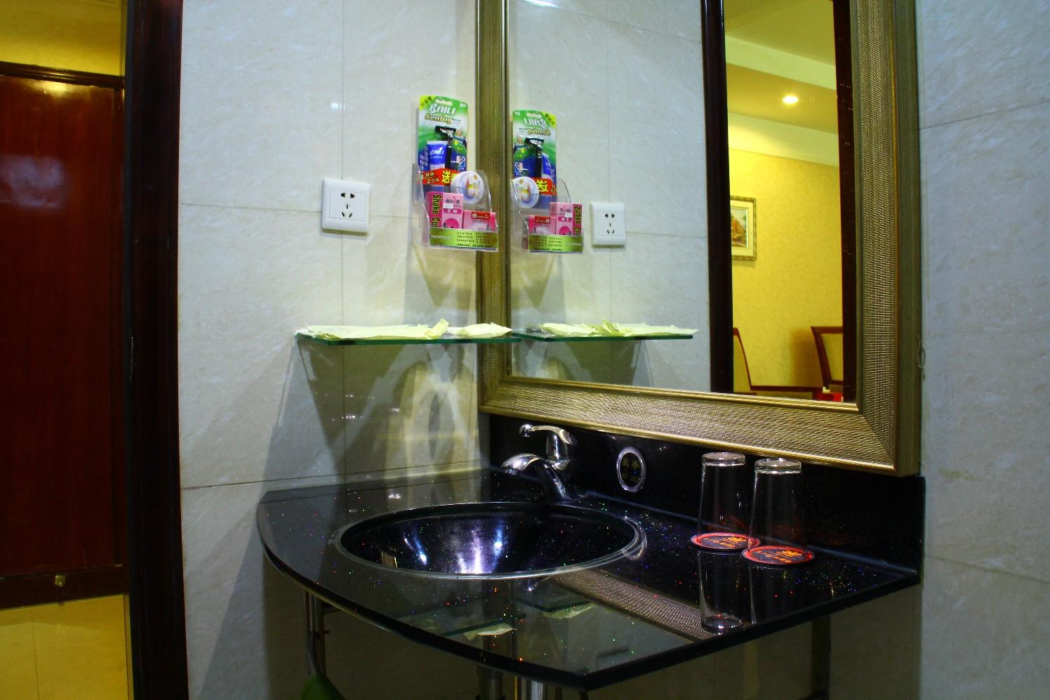 Oriental Paris Business Hotel 3*