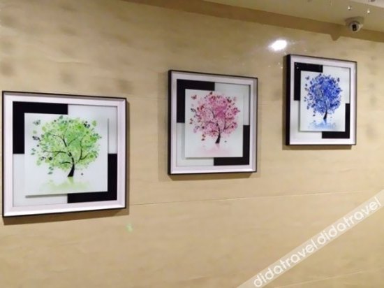 Dunhuang Carnival International Hotel (Shazhou Night Market) 3*