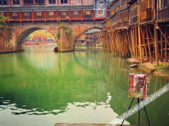 Fenghuang Memory River View Inn - Near Ancient City & River View Balcony 2*