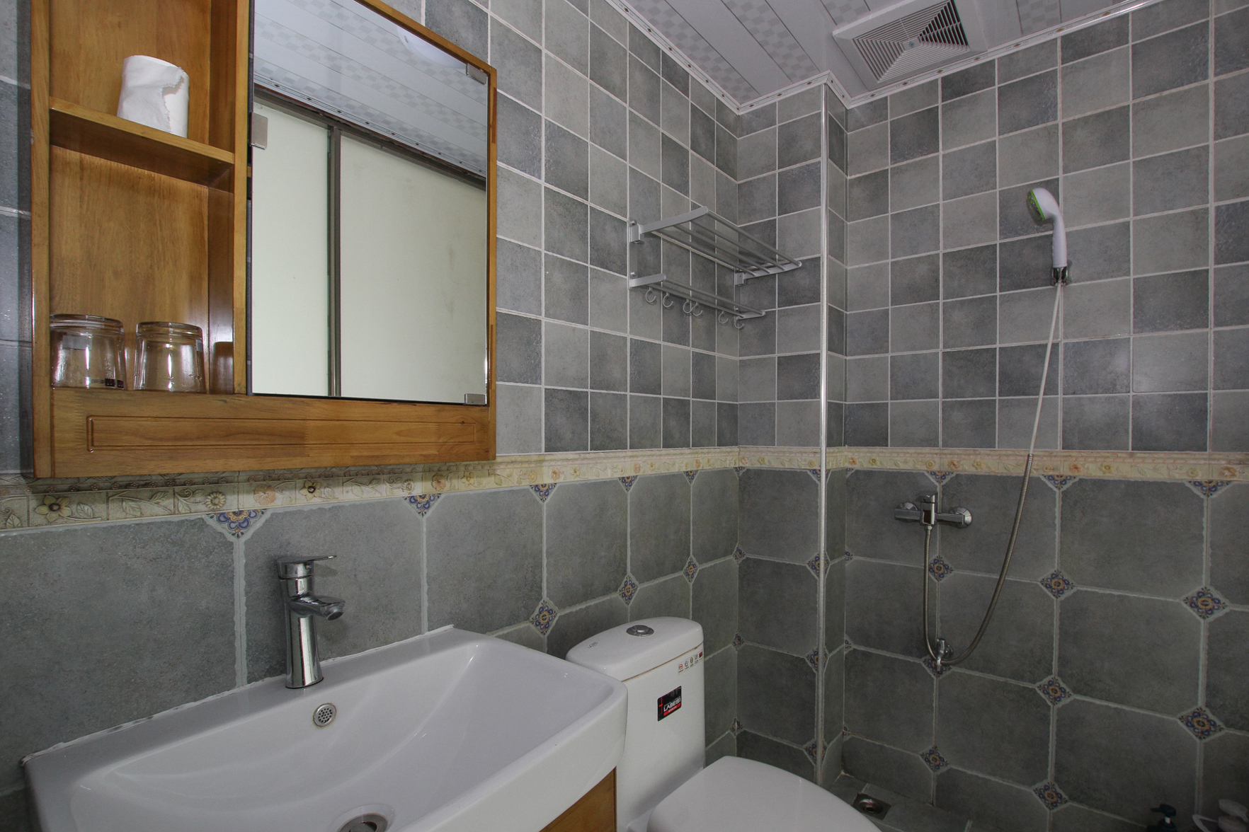 Fenghuang Memory River View Inn - Near Ancient City & River View Balcony 2*