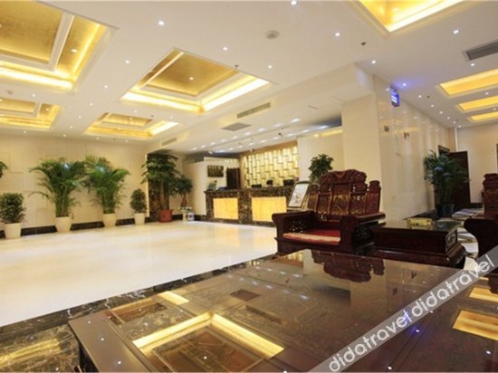 GreenTree Inn (Weihai North Station Bathing Beach) 2*